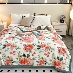 1枚 厚手の冬用ブランケット、リバーシブルフローラルプラッシュスロー、柔らかく暖かいフェイクファーベッドスプレッド、軽量キャンプ旅行カバー、洗濯機可、オールシーズン使用、白とピンクのバラデザイン、ベッド用ブランケット